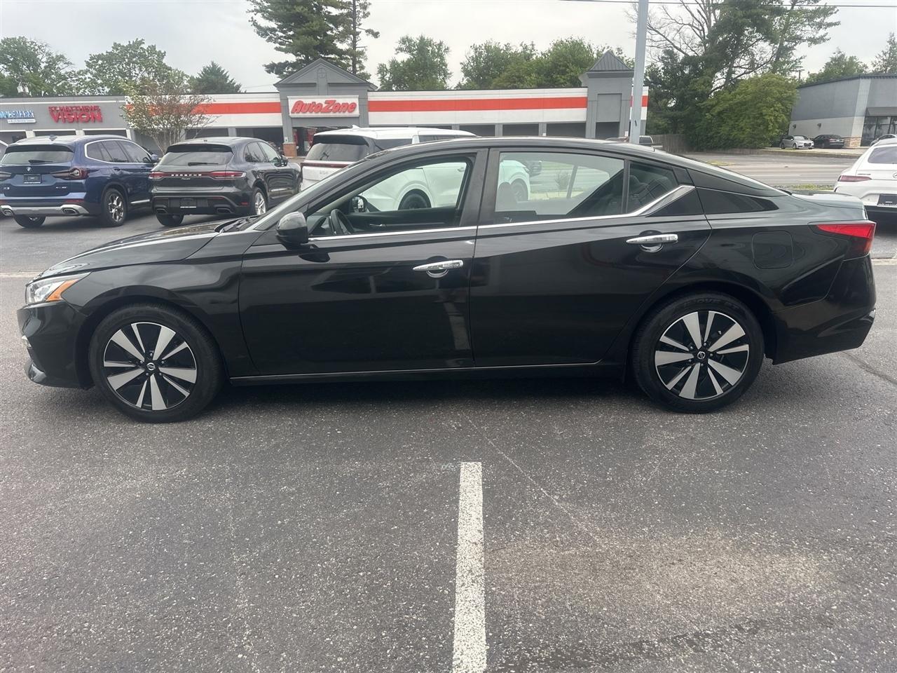 Nissan Altima  2022