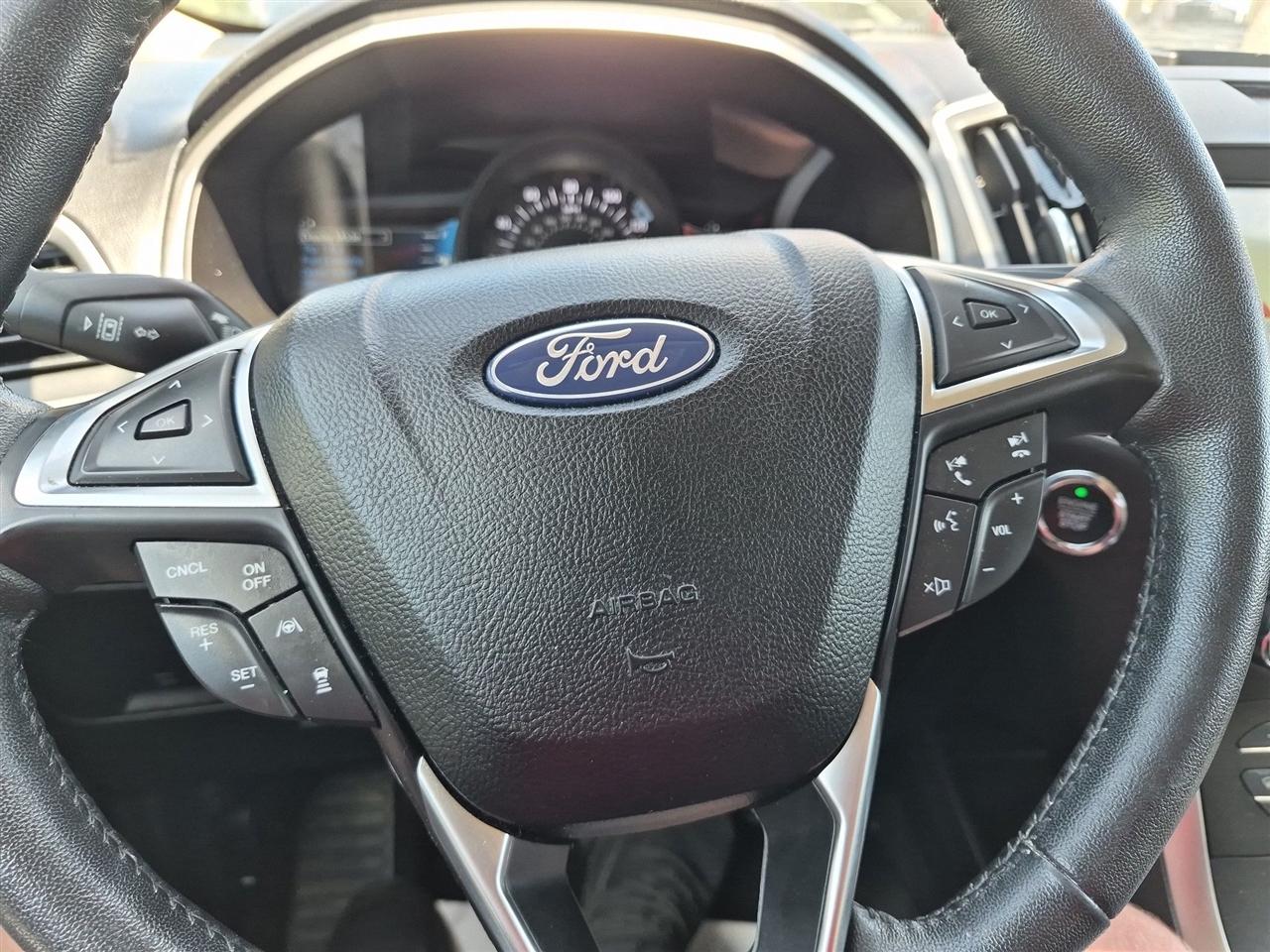 Ford Edge  2020