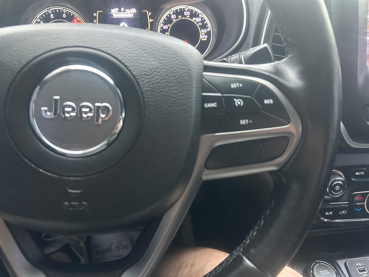 Jeep Cherokee  2020
