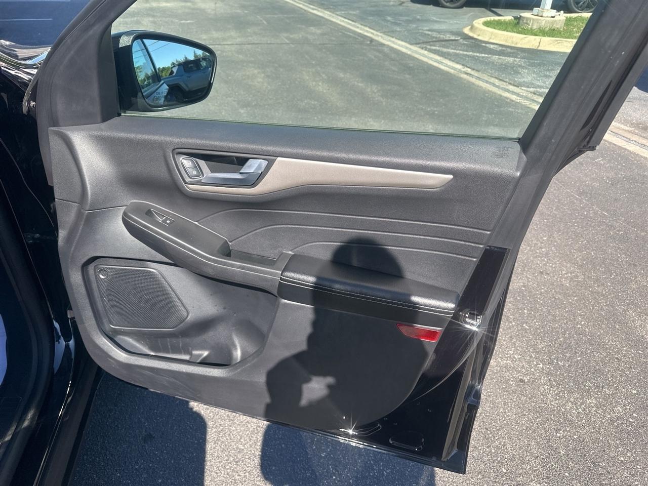 Ford Escape Hybrid  2022