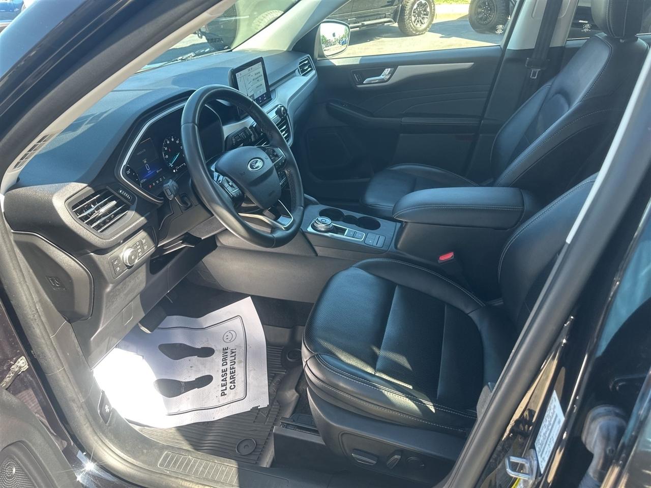 Ford Escape Hybrid  2022