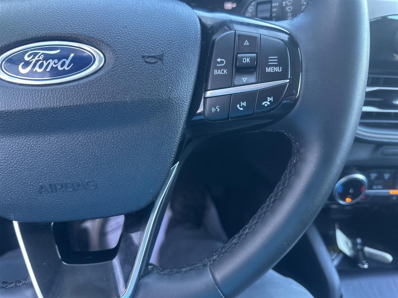 Ford Escape Hybrid  2022