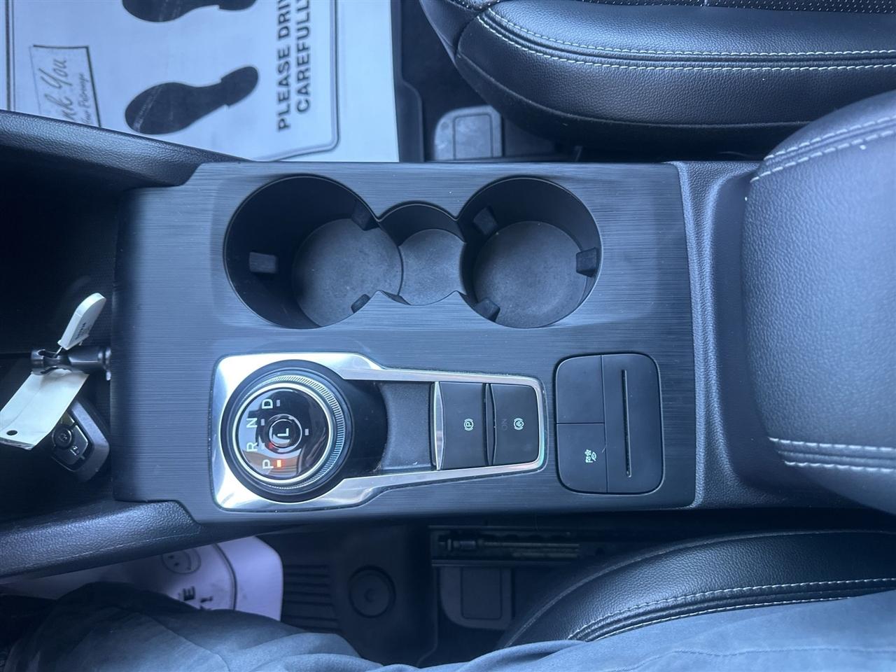Ford Escape Hybrid  2022