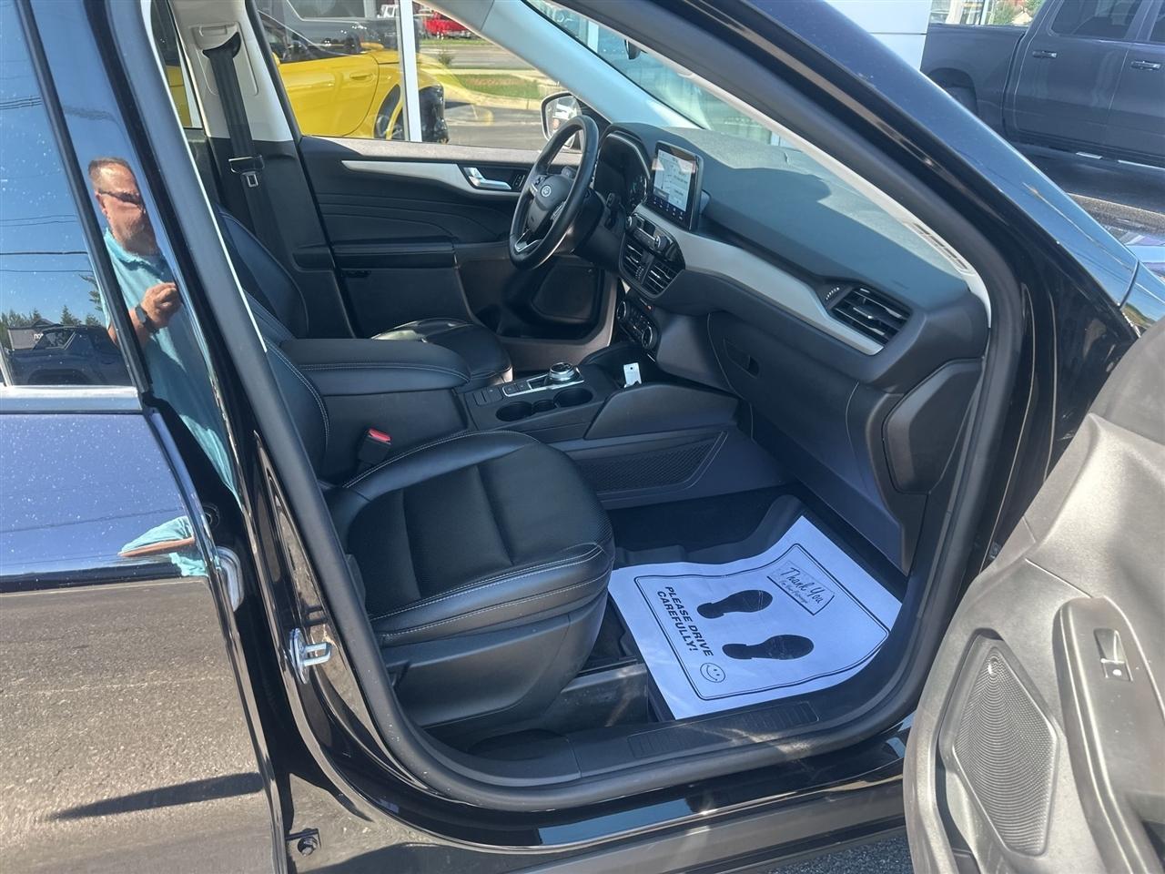 Ford Escape Hybrid  2022