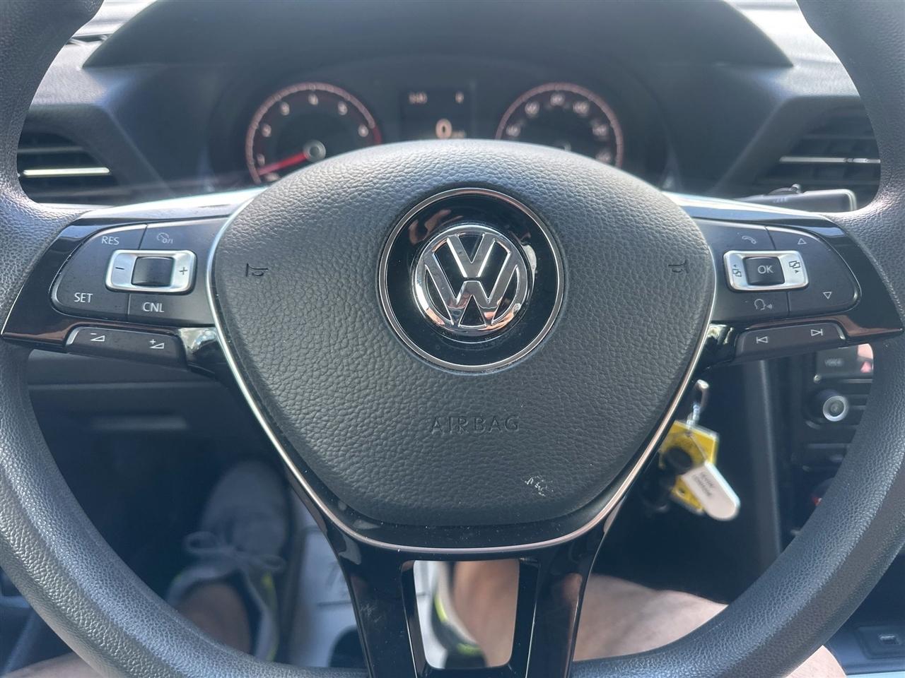 Volkswagen Passat  2020