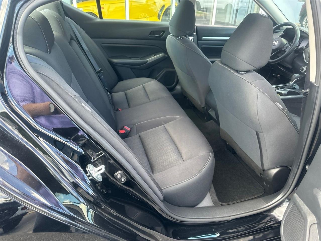 Nissan Altima  2023