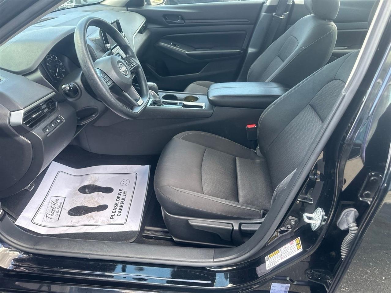 Nissan Altima  2023