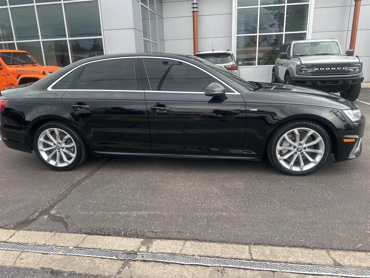 Audi A4  2019