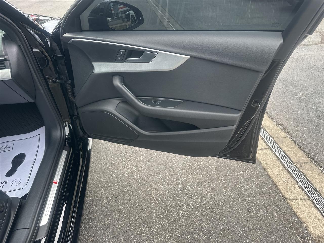 Audi A4  2019