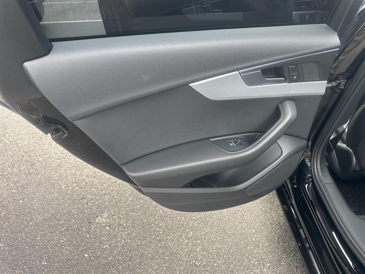 Audi A4  2019