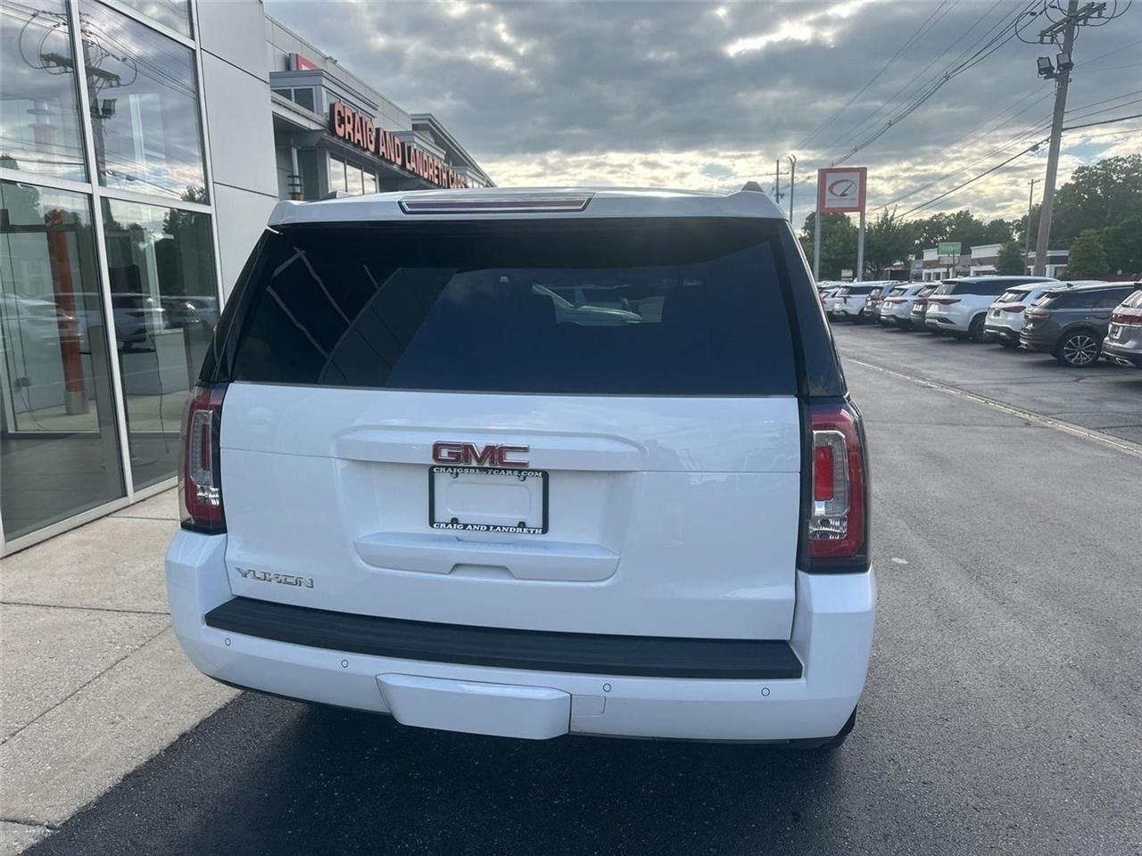 GMC Yukon  2017