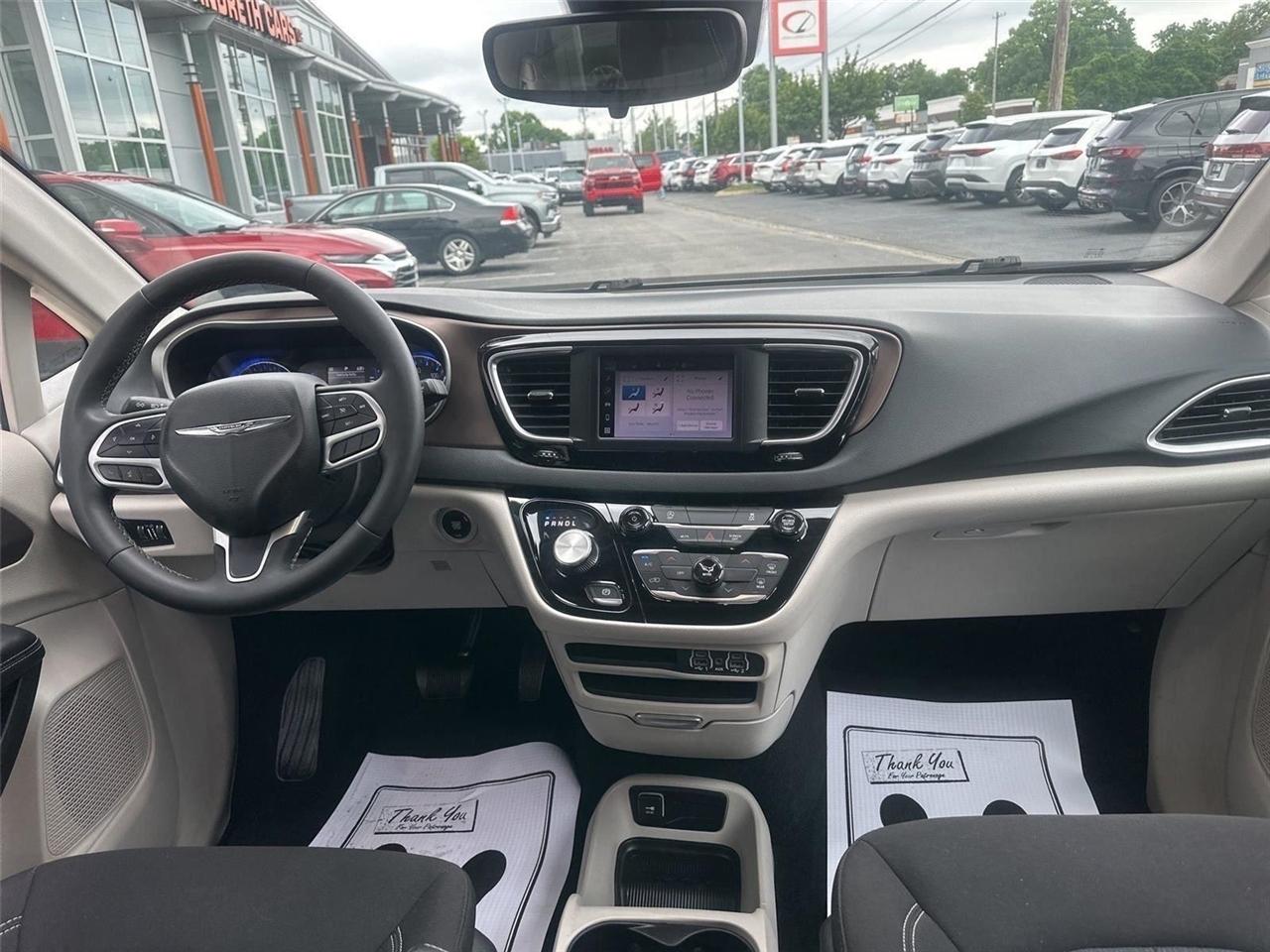 Chrysler Voyager  2024