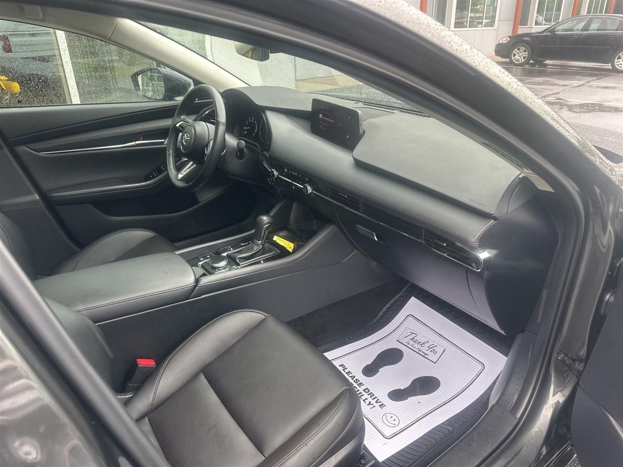 Mazda MAZDA3  2025