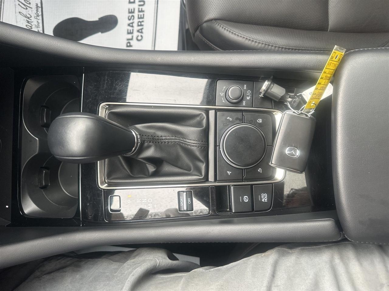Mazda MAZDA3  2025