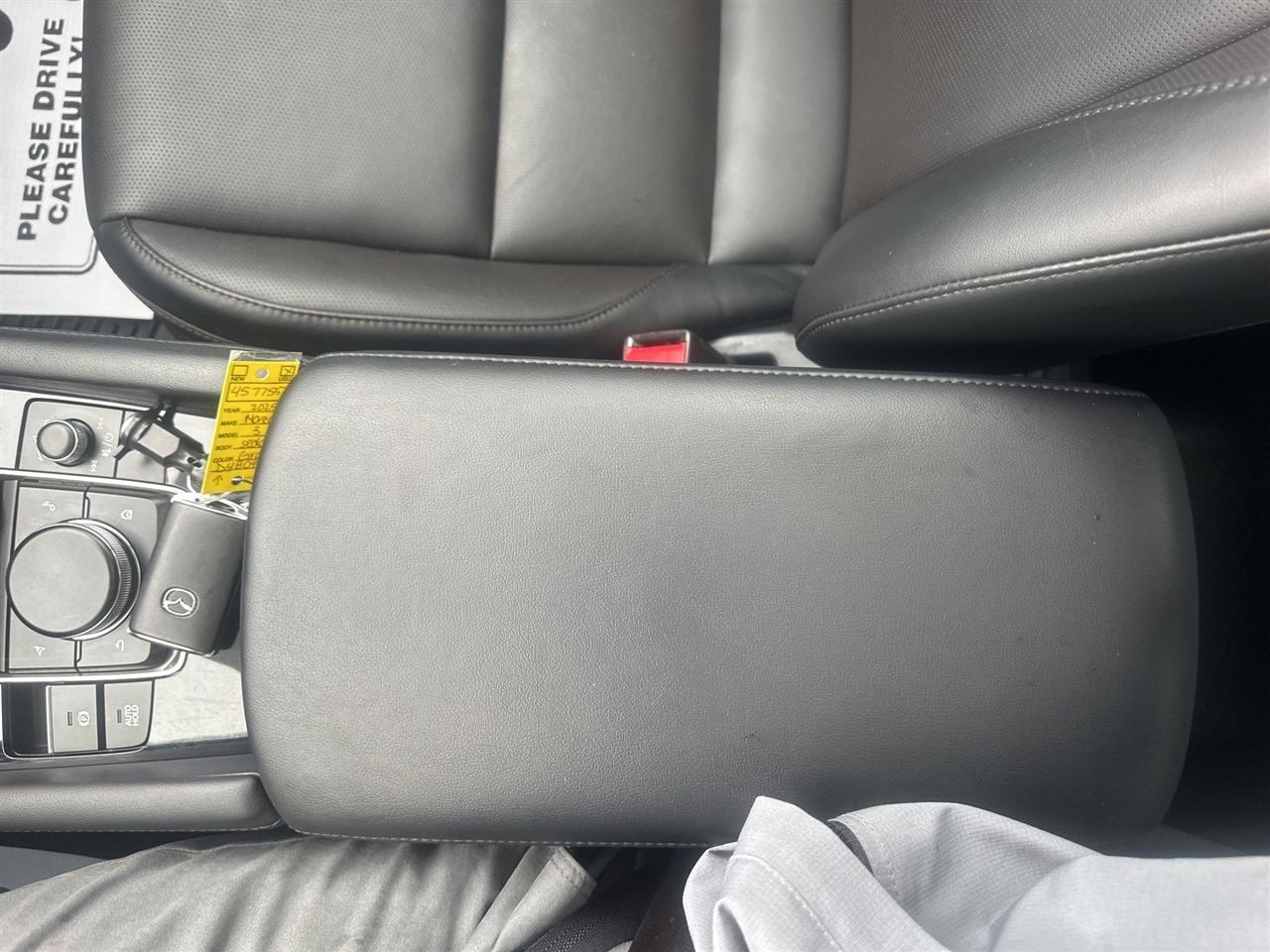 Mazda MAZDA3  2025