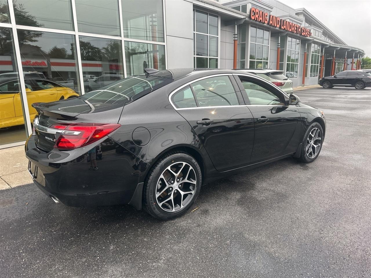 Buick Regal  2017