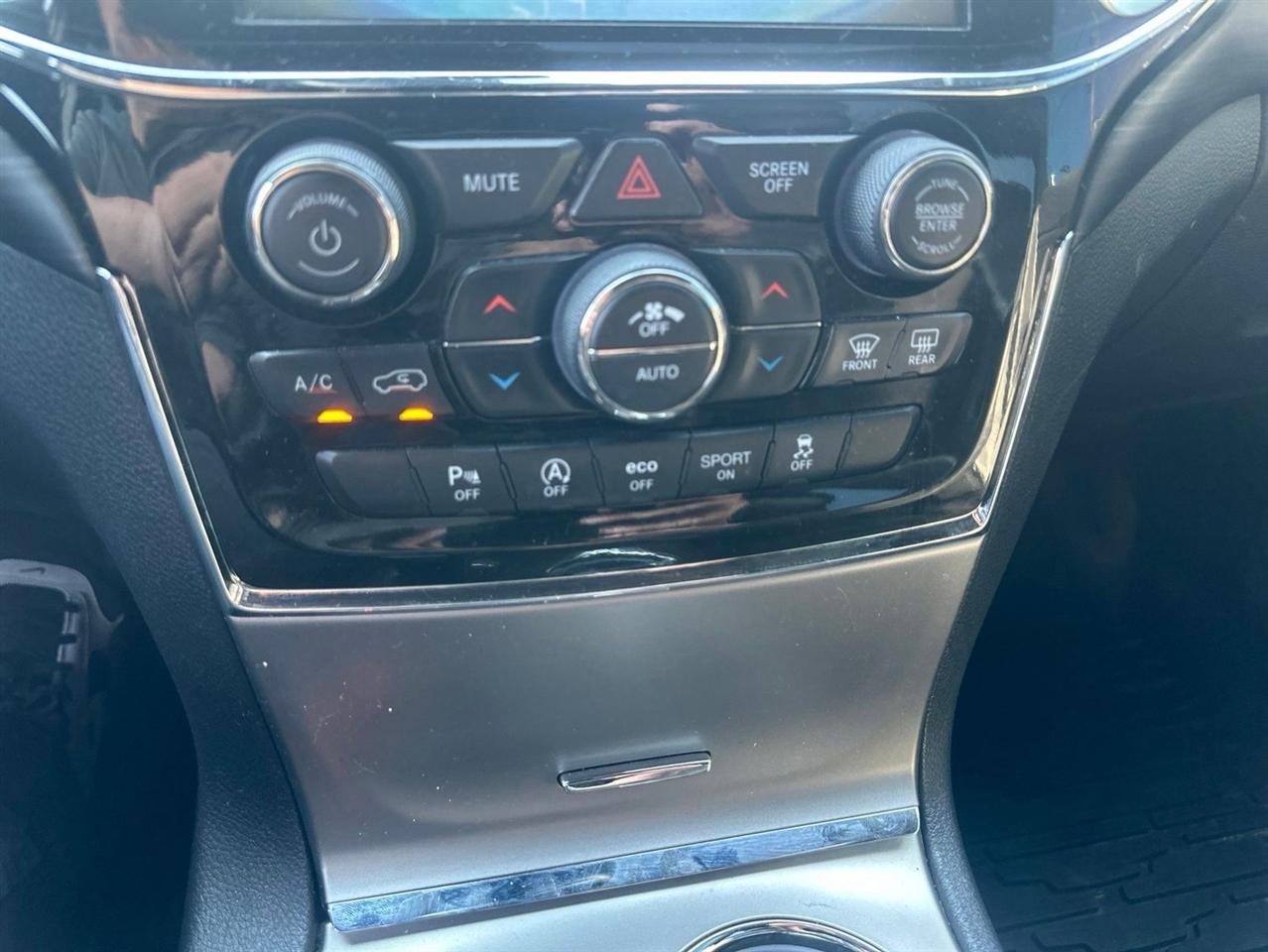 Jeep Grand Cherokee  2019