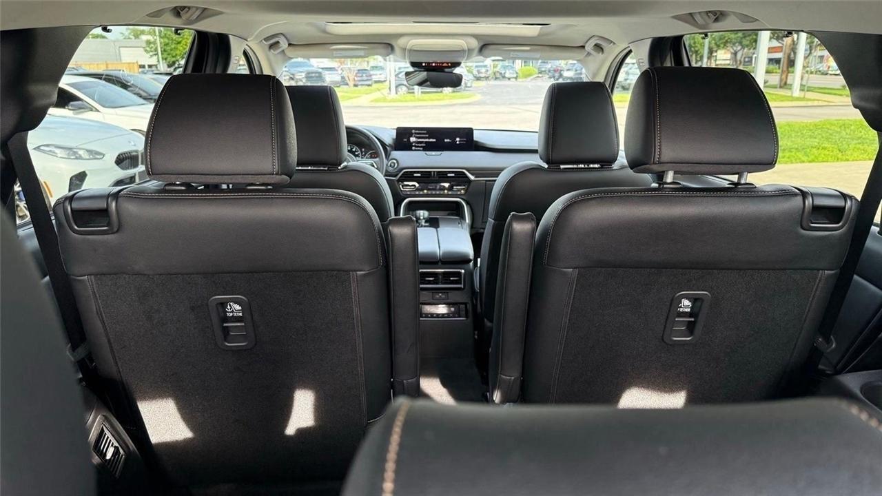 Mazda CX-90  2025