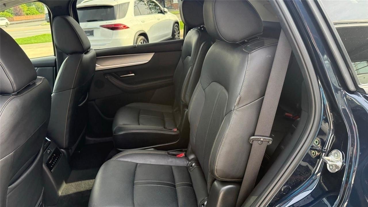 Mazda CX-90  2025
