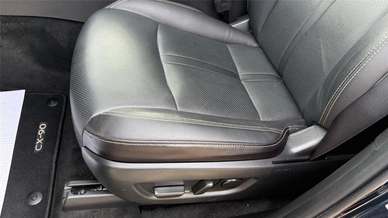 Mazda CX-90  2025