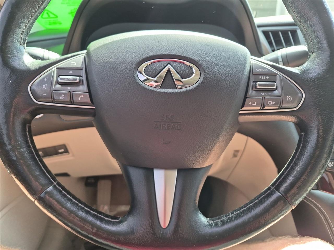 Infiniti Q50  2015