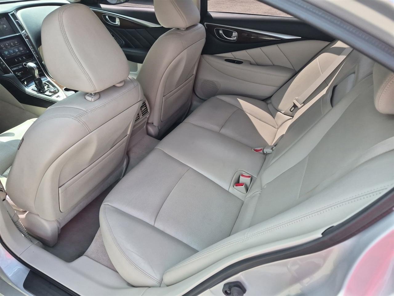 Infiniti Q50  2015