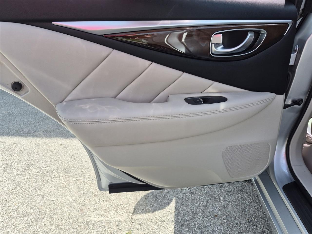 Infiniti Q50  2015