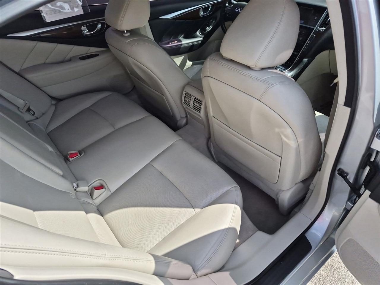 Infiniti Q50  2015