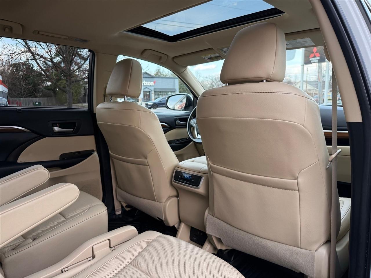 Toyota Highlander  2019