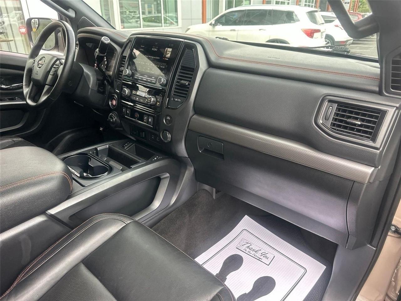 Nissan Titan  2021