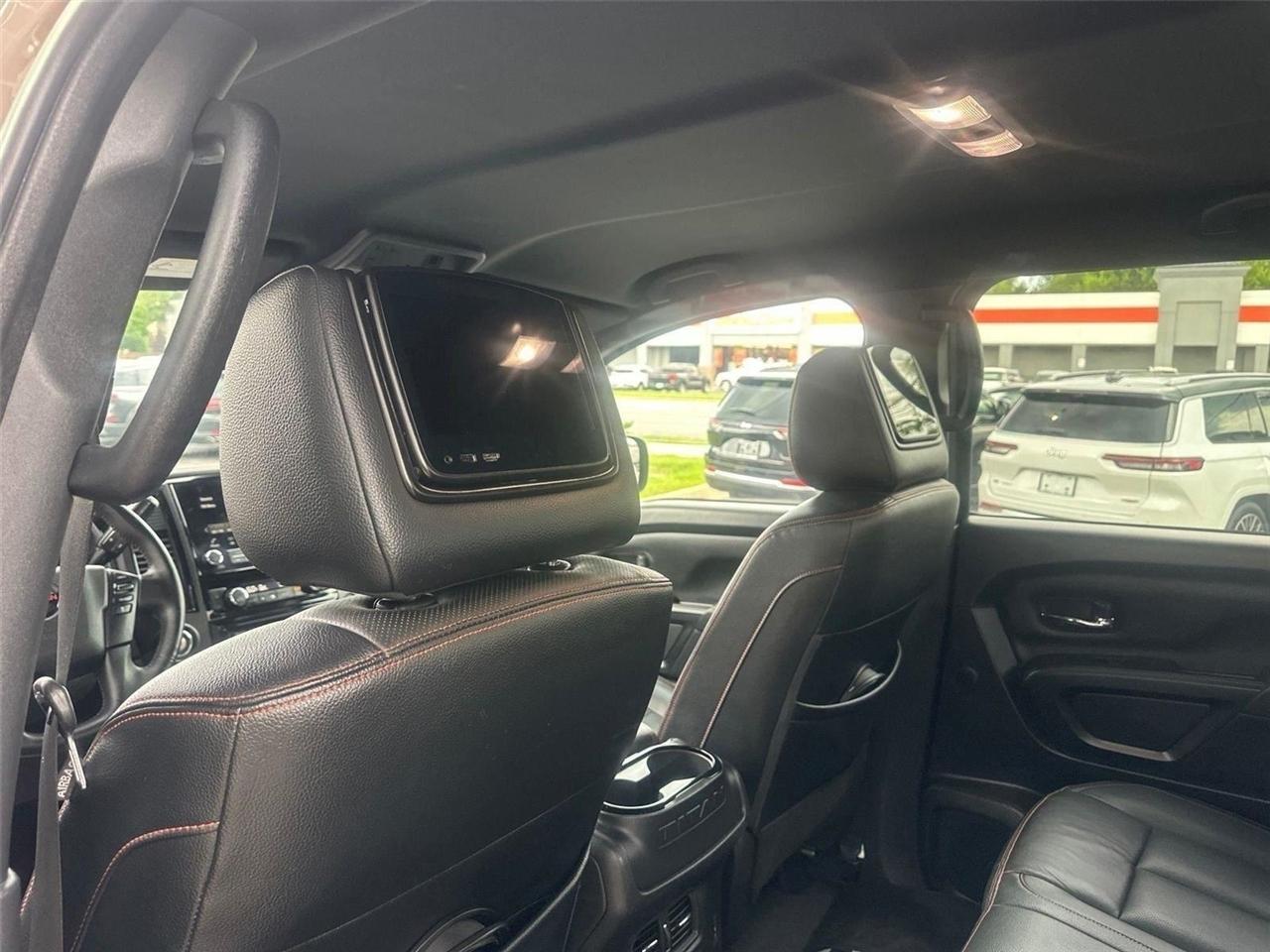 Nissan Titan  2021