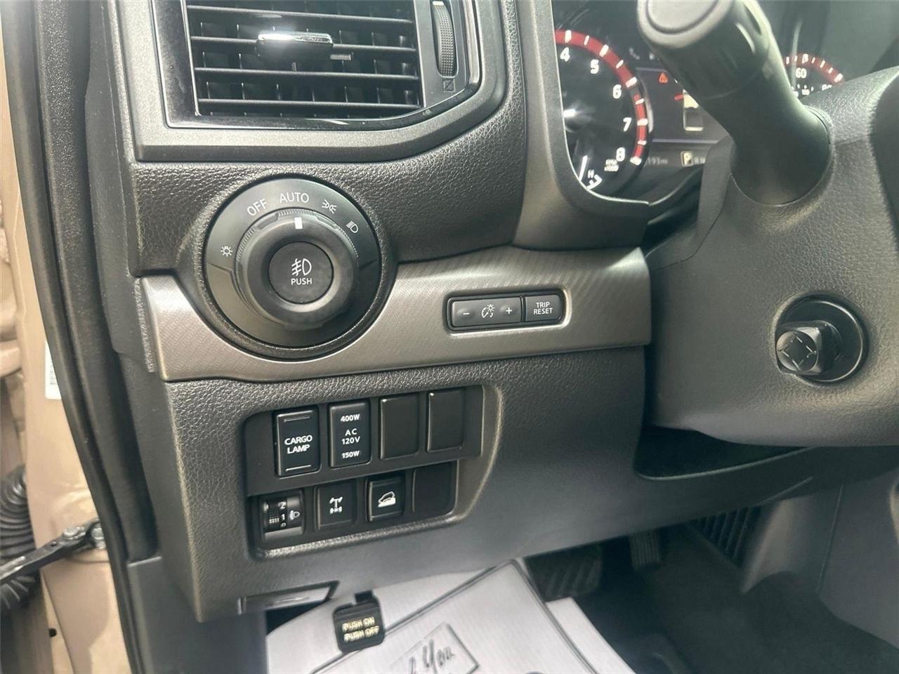 Nissan Titan  2021