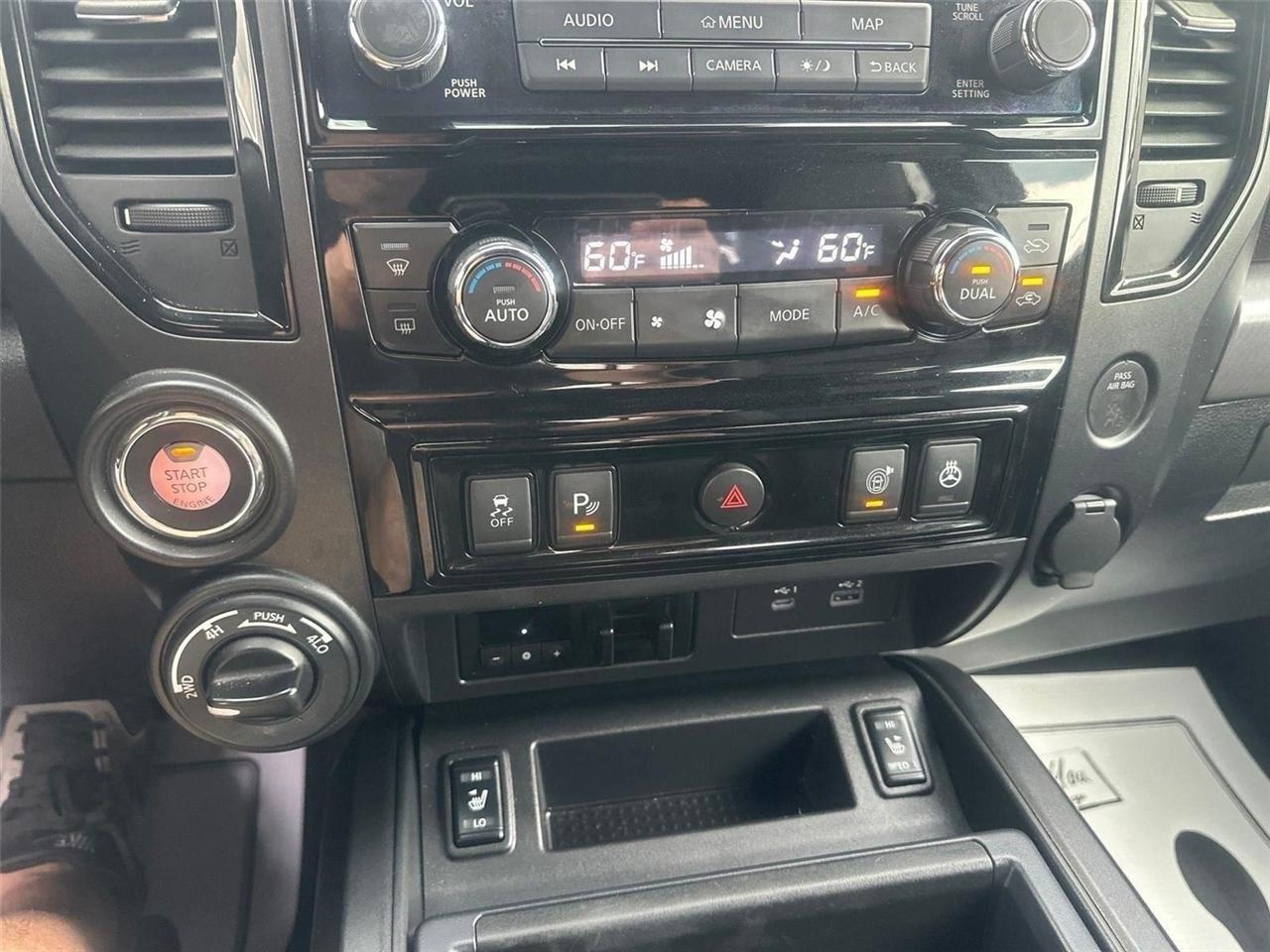 Nissan Titan  2021