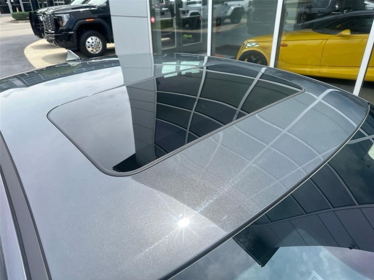 Hyundai Elantra  2025
