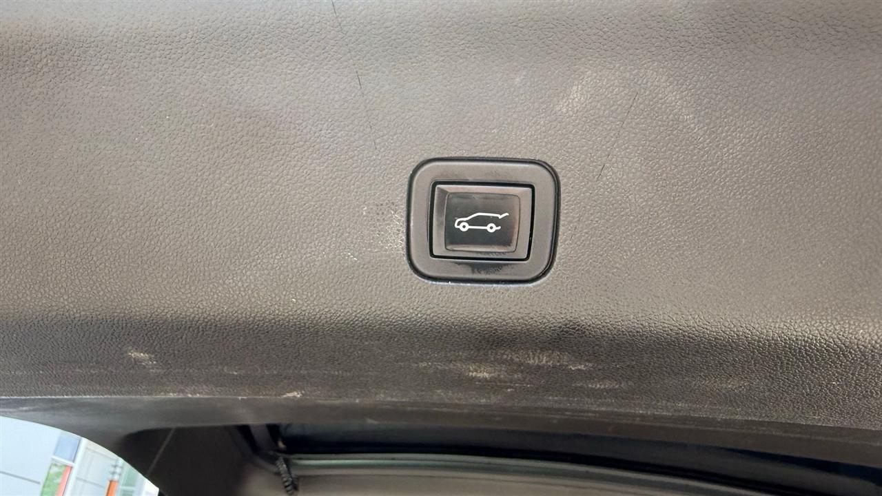Chevrolet Tahoe  2021