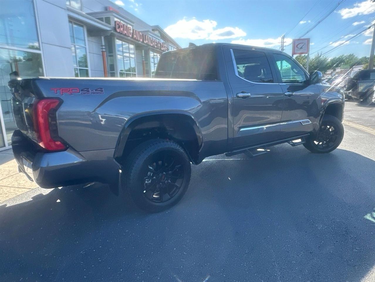 Toyota Tundra  2025