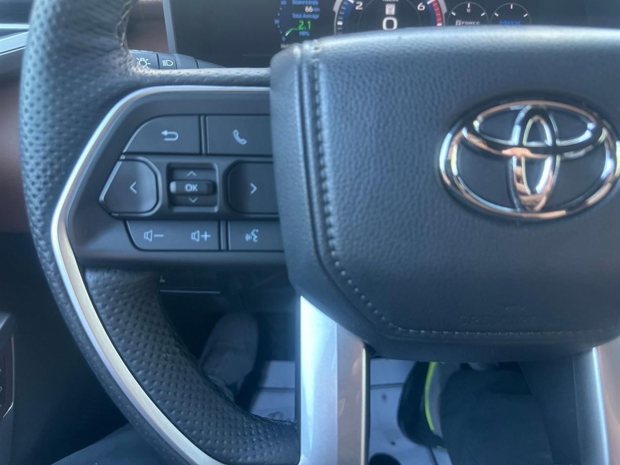 Toyota Tundra  2025
