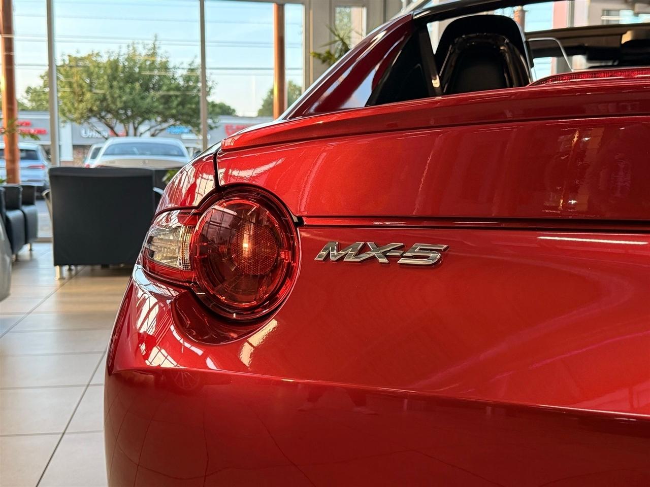 Mazda MX-5 Miata RF  2019