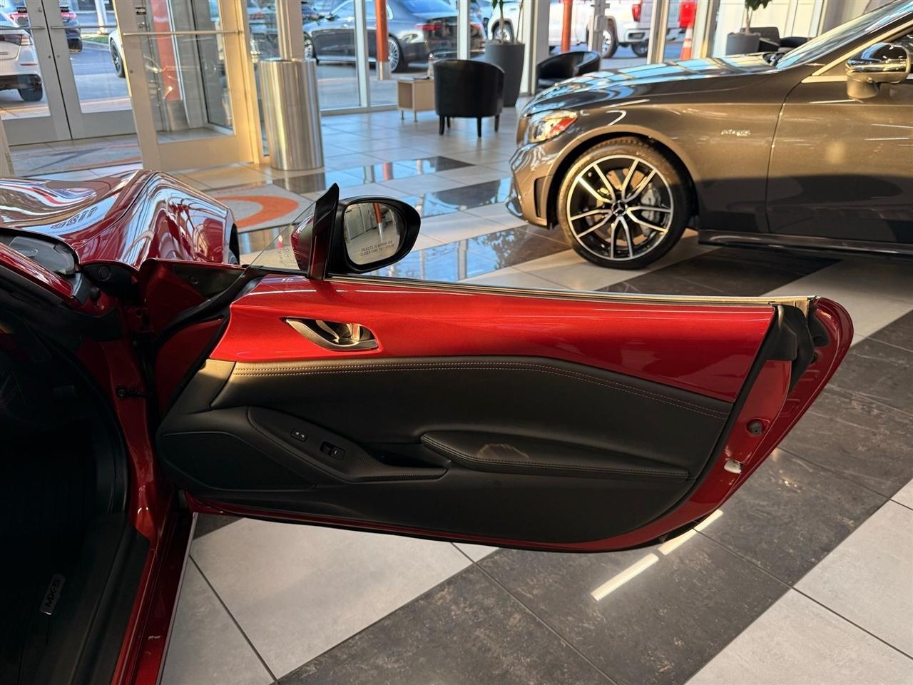 Mazda MX-5 Miata RF  2019