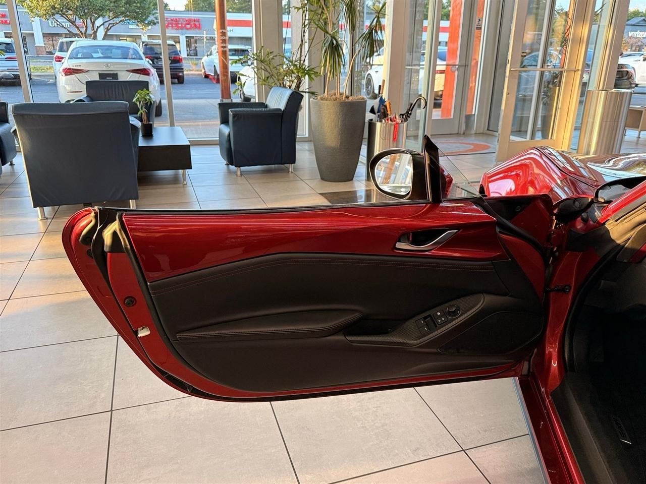 Mazda MX-5 Miata RF  2019