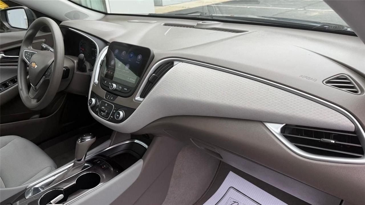 Chevrolet Malibu  2020