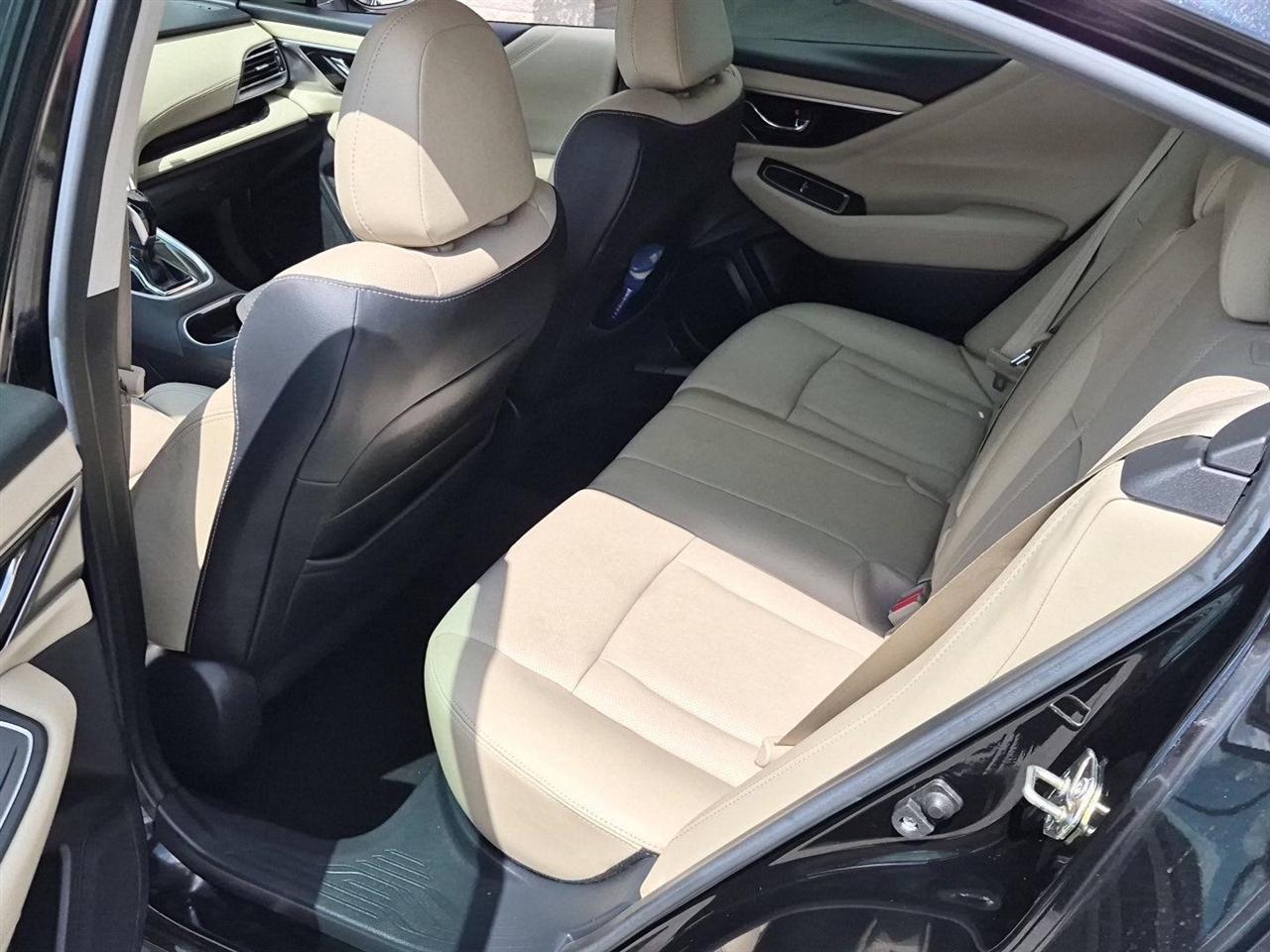 Subaru Legacy  2020