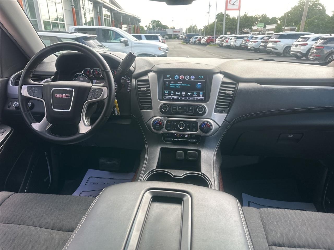 GMC Yukon  2017