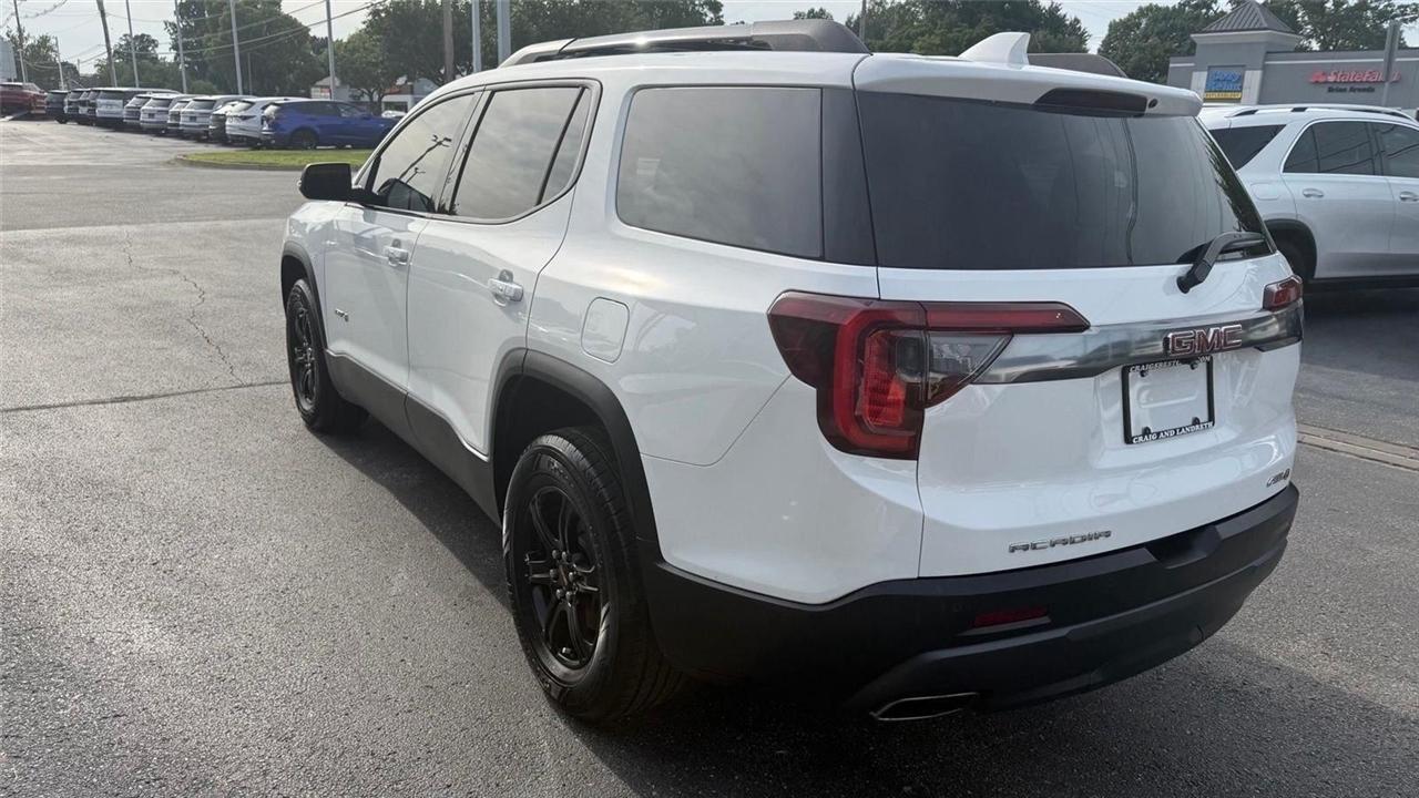 GMC Acadia  2023