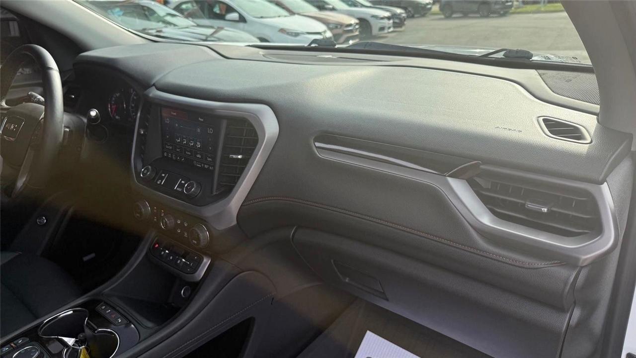 GMC Acadia  2023