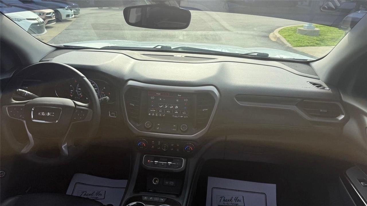 GMC Acadia  2023