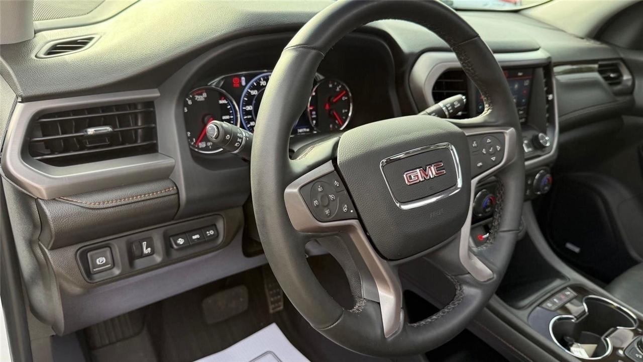 GMC Acadia  2023