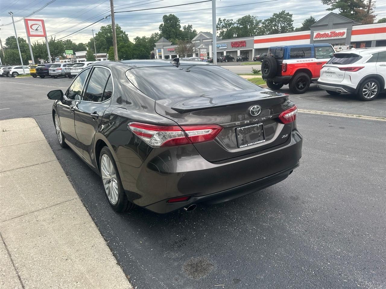 Toyota Camry  2018