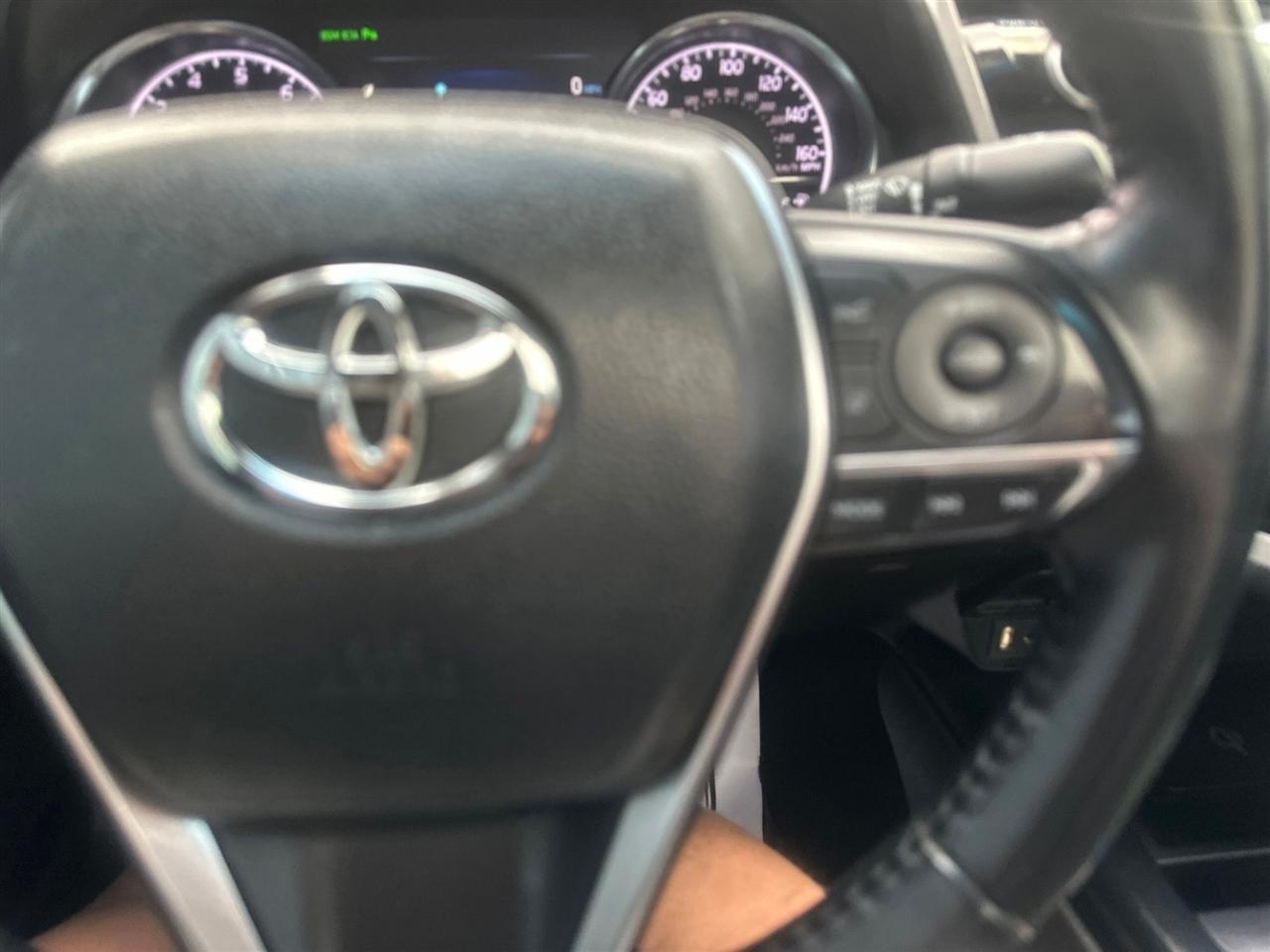 Toyota Camry  2018