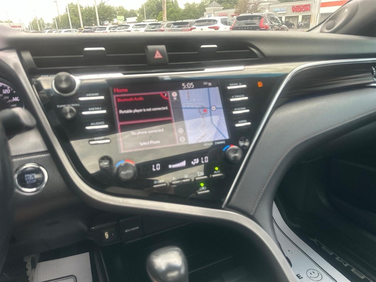 Toyota Camry  2018